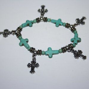 Beautiful silver and turquoise cross charm bracelet 7"